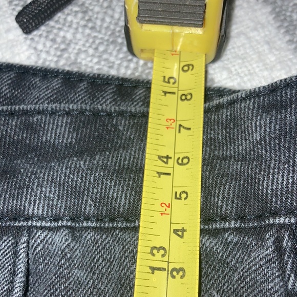 Ladies black jean skirt with pockets - Picture 3 of 11